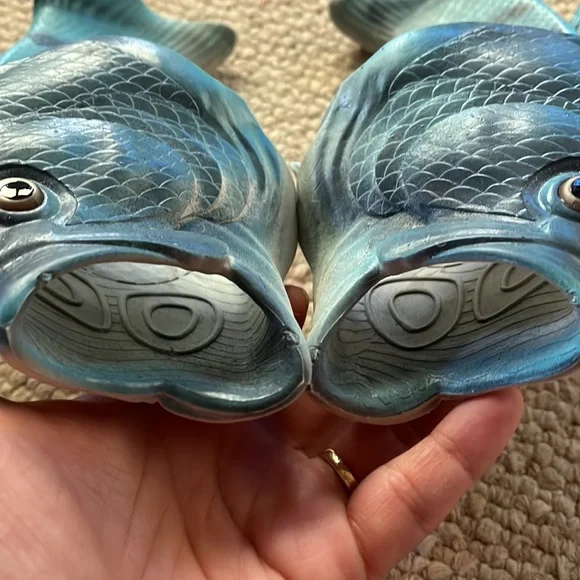 Koi Slippers - Picture 9 of 9